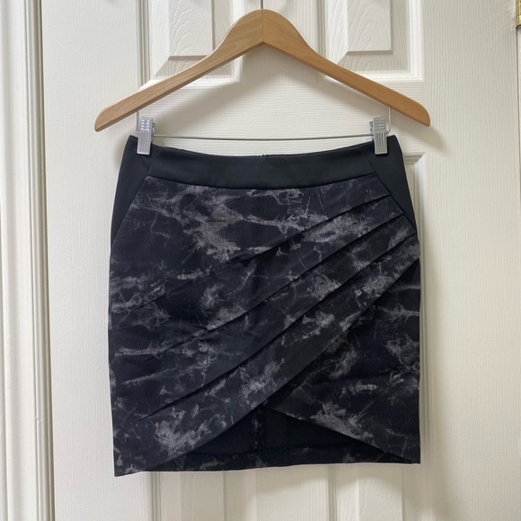 NWOT Mini Skirt - Picture 1 of 5